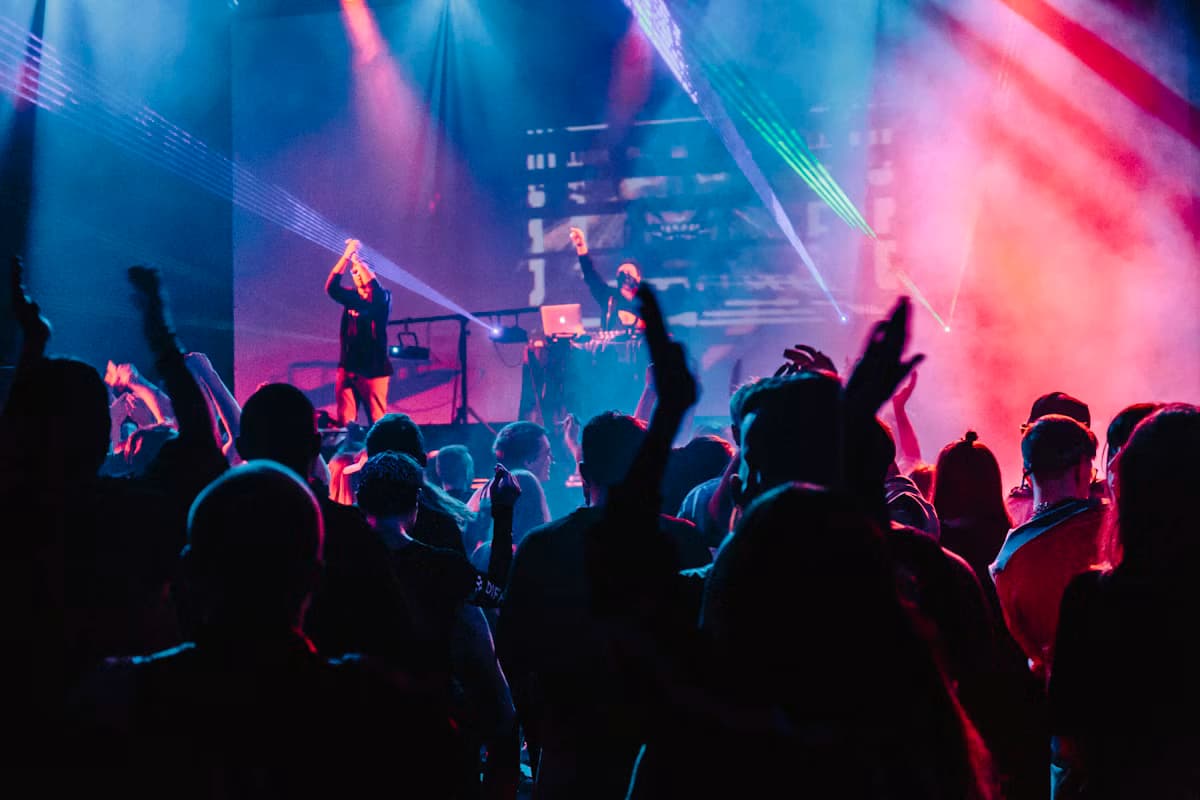 Live Nights & Entertainment